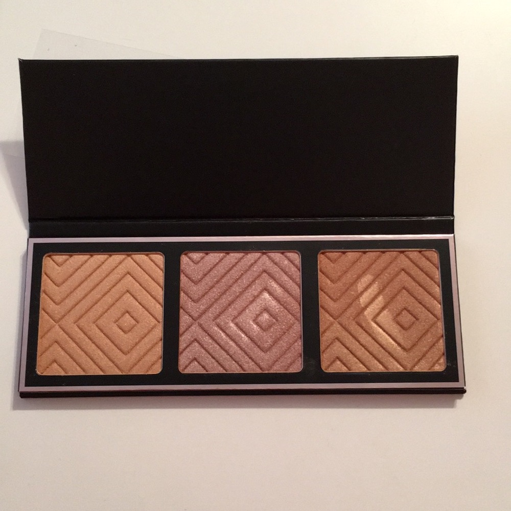 Makeup Geek x Kathleenlights highlighter palette